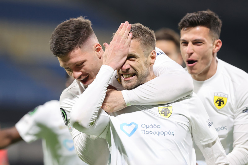 "Πετάει" για προημιτελικά! Η ΑΕΚ ταπείνωσε με τεσσάρα την Τσέλιε (ΒΙΝΤΕΟ)