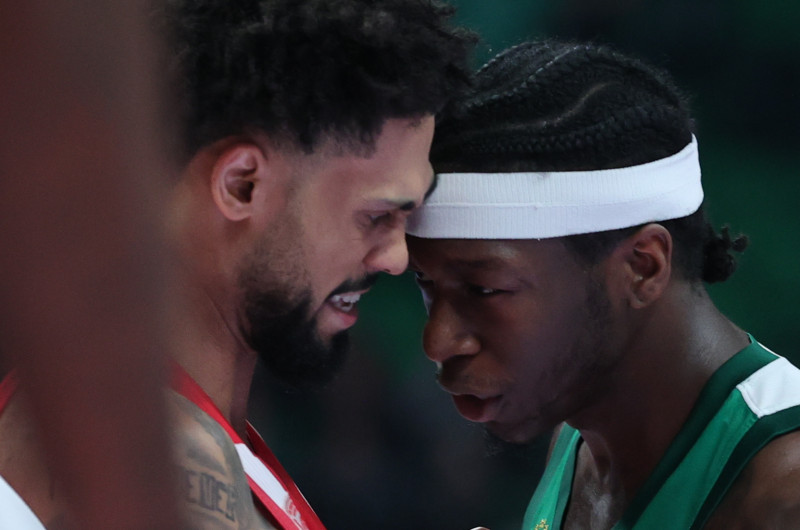 "Ξύλο": Χαμός με Ναν-Ντόρσεϊ, αντάλλαξαν… κουτουλιές και αποβλήθηκαν! (Vid)