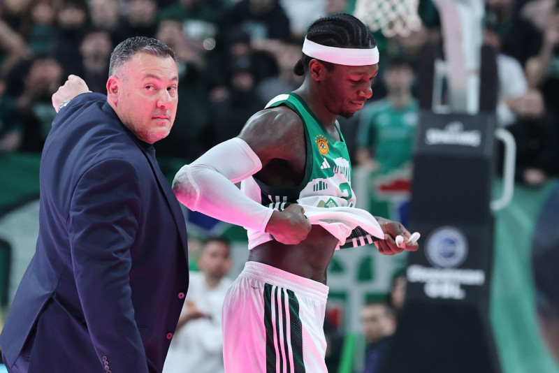 "Ξύλο": Χαμός με Ναν-Ντόρσεϊ, αντάλλαξαν… κουτουλιές και αποβλήθηκαν! (Vid)