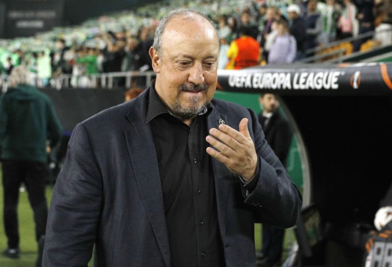 Προς την έξοδο ο Μπενίτεθ - "Φιάσκο" με Σισοκό, ζήτησε Τεχέρο αντί Τσάπρα!