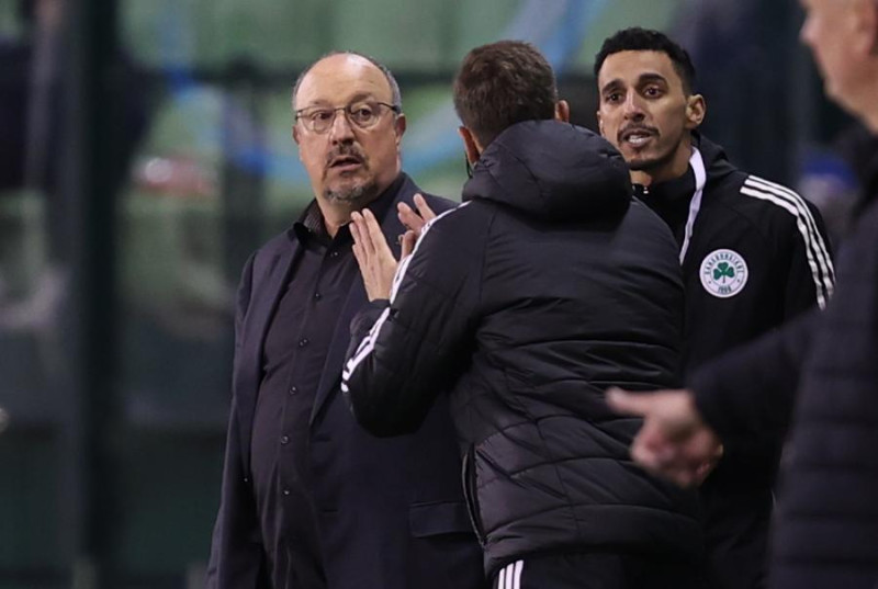 Μπενίτεθ: "Γινόμαστε καλύτεροι" - Γιατί έδωσε συγχαρητήρια στους παίκτες