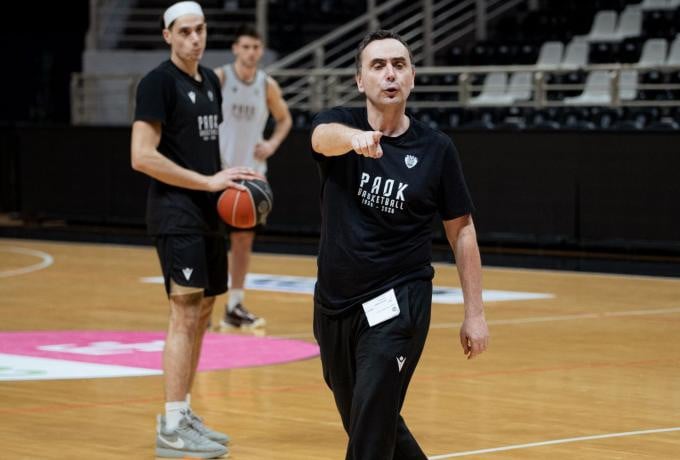 Περήφανος για τους παίκτες του ΠΑΟΚ ο Μπούτσκος - "Θέλαμε να δώσουμε χαρά"