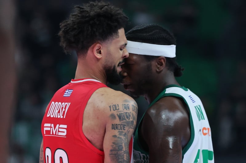 Αψιμαχία μεταξύ Ντόρσεϊ και Ναν