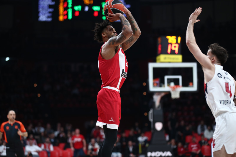 Δεν χάνει ούτε στην κακή του μέρα ο Ολυμπιακός, σίγουρος στην 4αδα! (Vid)