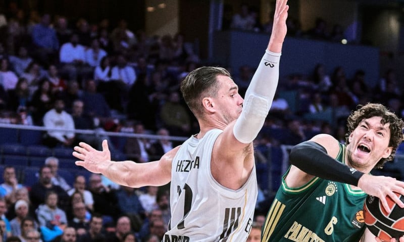 Δήλωση Σκαριόλο για Χεζόνια: "Έχει NBA out, δεν ξέρω τι θα αποφασίσει"