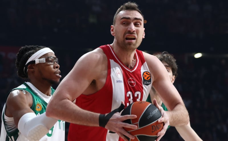 Το… χορευτικό του Μιλουτίνοφ στο Παρίσι (ΒΙΝΤΕΟ)