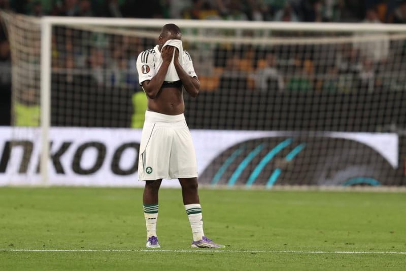 "Tσίρκο! Δεν υπάρχει ο Λαφόν, χασογκόλης Πελίστρι - Έγινε ξεκάθαρη κλοπή"!