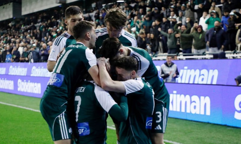 Οι παίκτες του Παναθηναϊκού πανηγυρίζουν