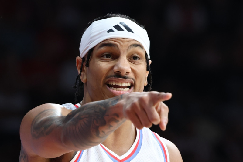 Τελειώνει το… θρίλερ Φρανσίσκο - Ολυμπιακός για Χολ και plan b με Ρόμπινσον