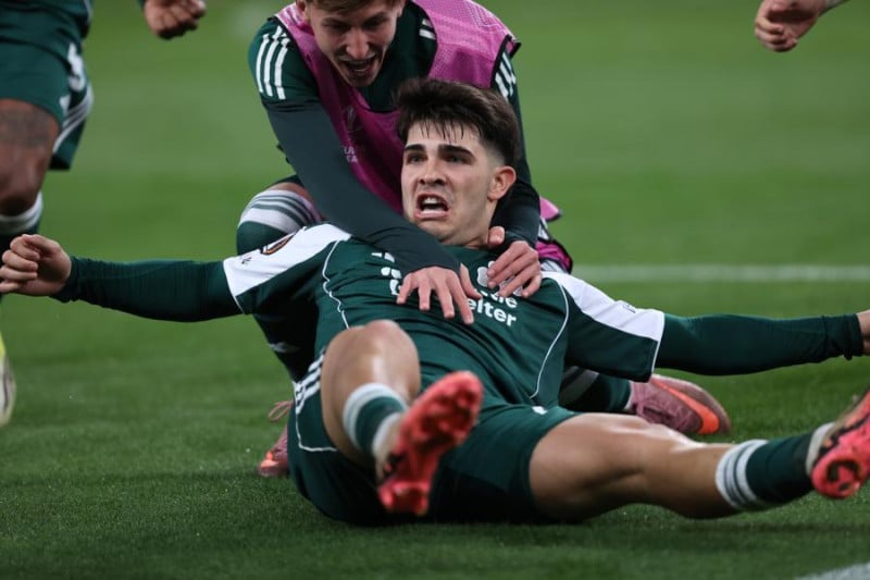 "Εκδίκηση" Μπενίτεθ με τον... θίασο - Η χειρονομία Ρενάτο δείχνει πολλά!