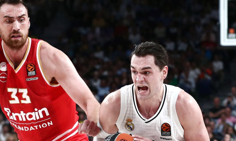 Ο Μάριο Χεζόνια