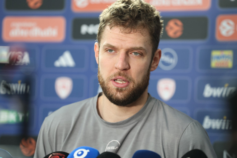 Ατακάρα Βεζένκοφ για τα "τεσσάρια" της Ρεάλ: "Δεν με απασχολεί"