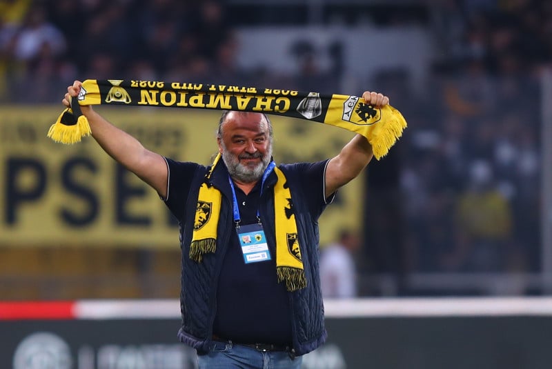 Γύρo θριάμβου στη Νέα Φιλαδέλφεια η ΑΕΚ με τρελαμένο Ηλιόπουλο (ΒΙΝΤΕΟ)