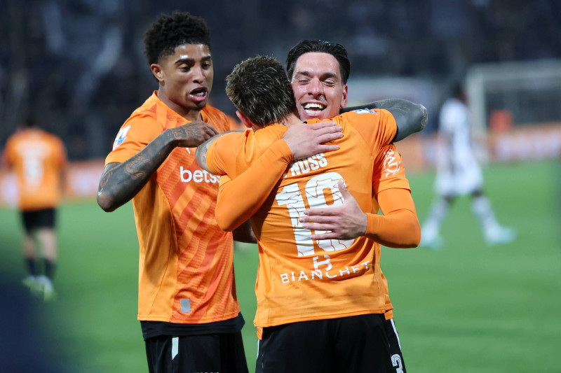 Σήκωσαν την κούπα με ΟΦΗ και φεύγουν με μεταγραφή σε μεγάλη ελληνική ομάδα!