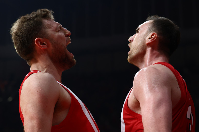 Δεν χάνει το F4 ο Ολυμπιακός - Ισοπέδωσε τη Μονακό, πάει για… σκούπα! (Vid)