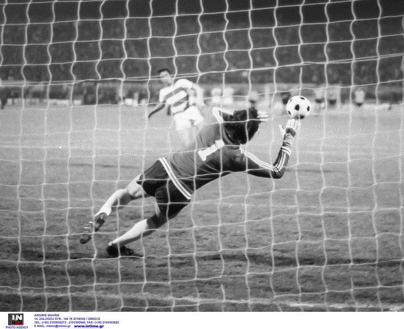 Ανατροπή και πρόκριση! Σύνθημα υπέρβασης από Χρηστίδη για ΑΕΚ στο Sportdog