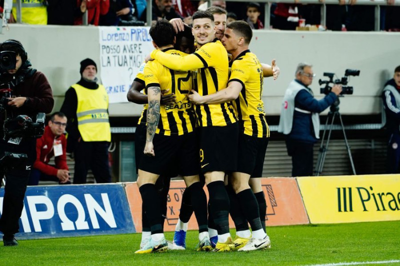 Αλλάζουν όλα μετά το διπλό της ΑΕΚ - Τι βλέπουν για κατάκτηση του τίτλου