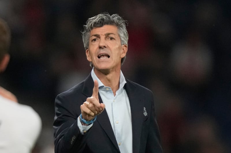 Ο Ιλγκουαθίλ κάνει παρατηρήσεις σε παίκτη