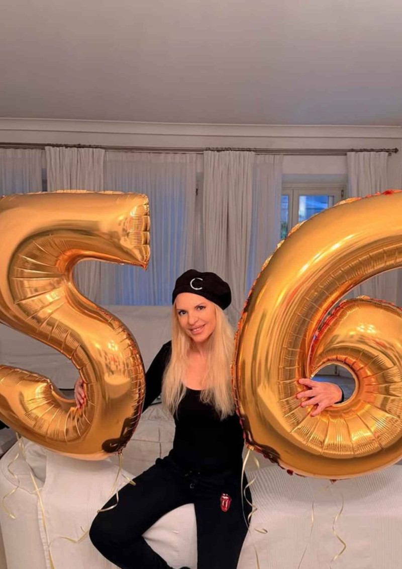 Η Αννίτα Πάνια αποκάλυψε την ηλικία της - «Η τρέλα μεγαλώνει» (ΦΩΤΟ)