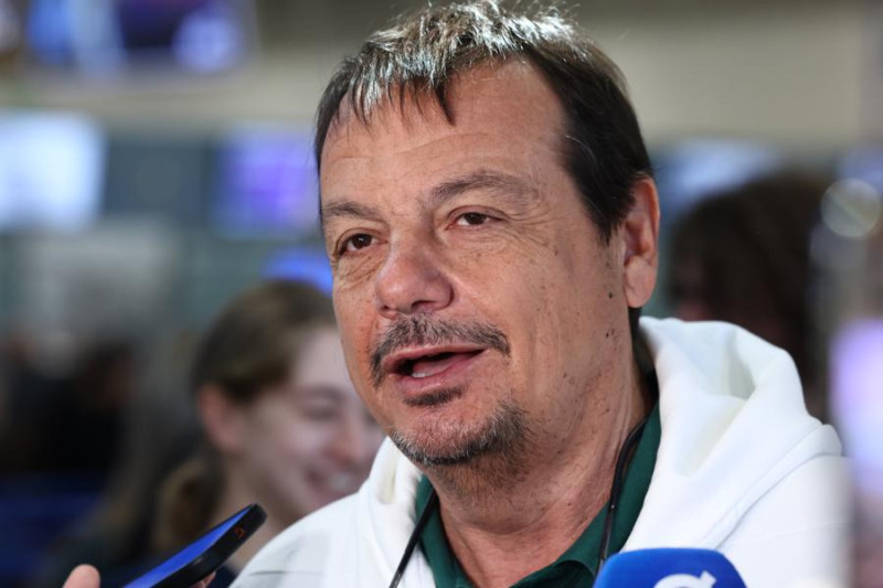 Αταμάν: "Αδύνατο να αλλάξουμε σύστημα μέσα σε 2-3 εβδομάδες"