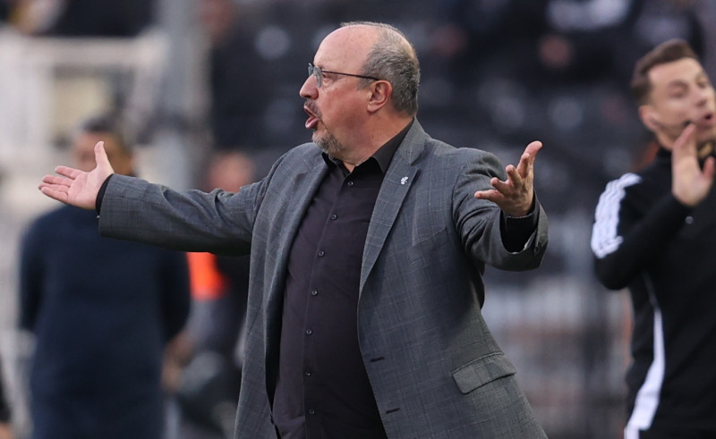 "Διαφωνώ να φύγει ο Μπενίτεθ"! Νέα εισήγηση στον Αλαφούζο