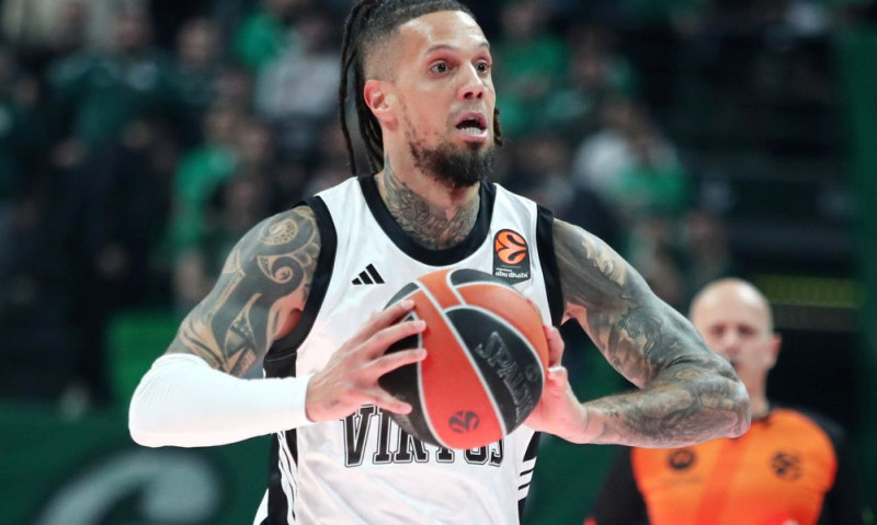 Ο Ντάνιελ Χάκετ