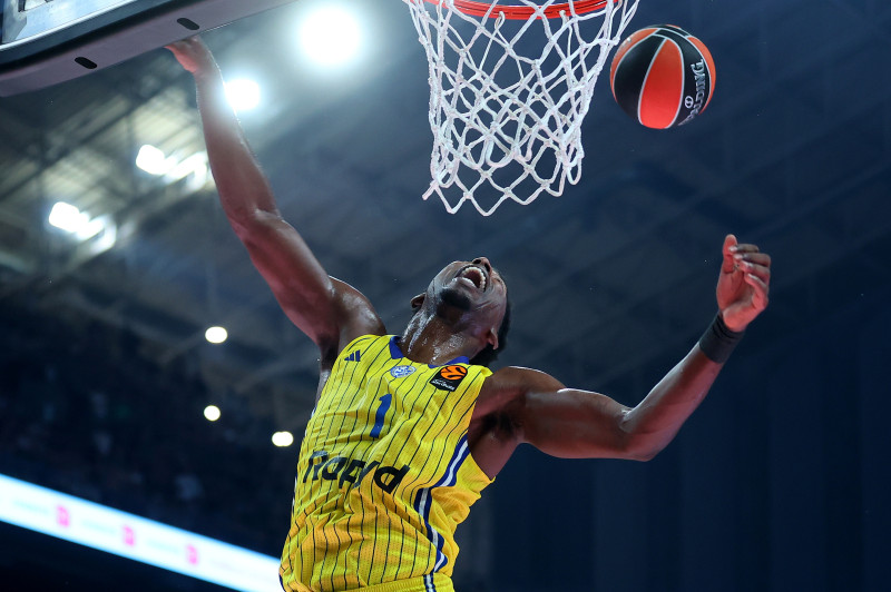 Οι 2 που θέλει ο Σάρας για να "αναμορφώσει" τη Φενέρ - Ο ένας και για ΠΑΟ