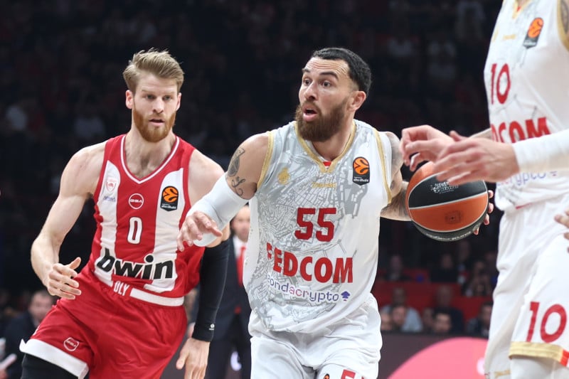 Φεύγει από τη Μονακό ο Τζέιμς - Οι "μνηστήρες" και οι φήμες για Ελλάδα