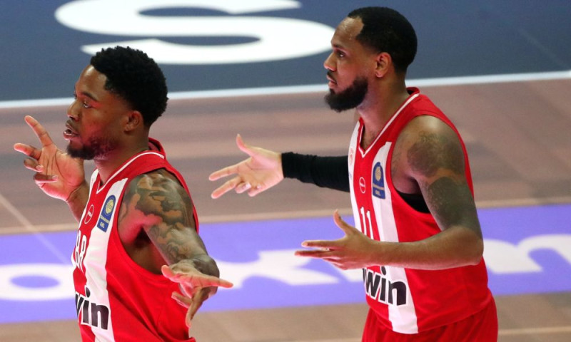 Tζόουνς και Μόρις