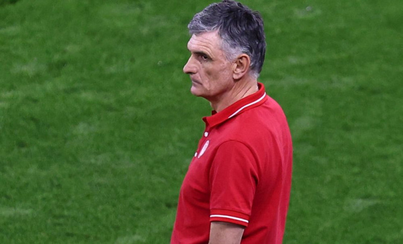 Βαρύ το κλίμα με Μεντιλίμπαρ! "Μάντρωσε" τους παίκτες μετά την ήττα από ΑΕΚ