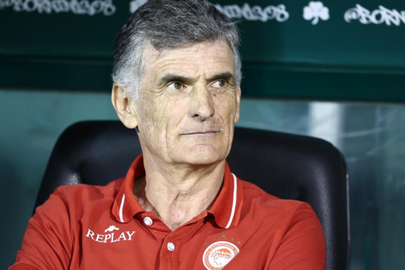 Το πιστεύει ο Μεντιλίμπαρ - "Ο Ολυμπιακός δείχνει την κλάση του"