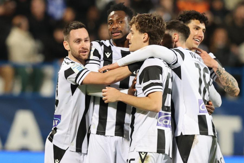 "Διαφορετικός ο ΠΑΟΚ με τις επιστροφές - Αποκρουστικός ο Ολυμπιακός"