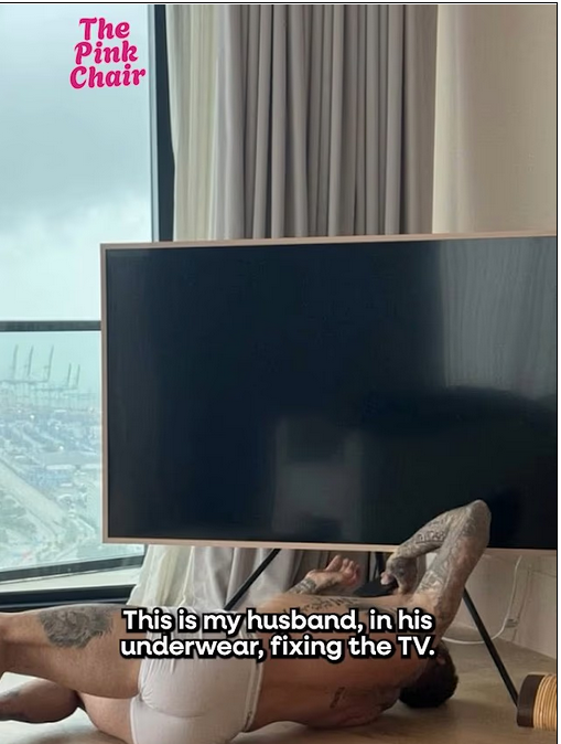 Η Βικτόρια Μπέκαμ έδειξε τα οπίσθια του Ντέιβιντ σε φωτογραφία! 