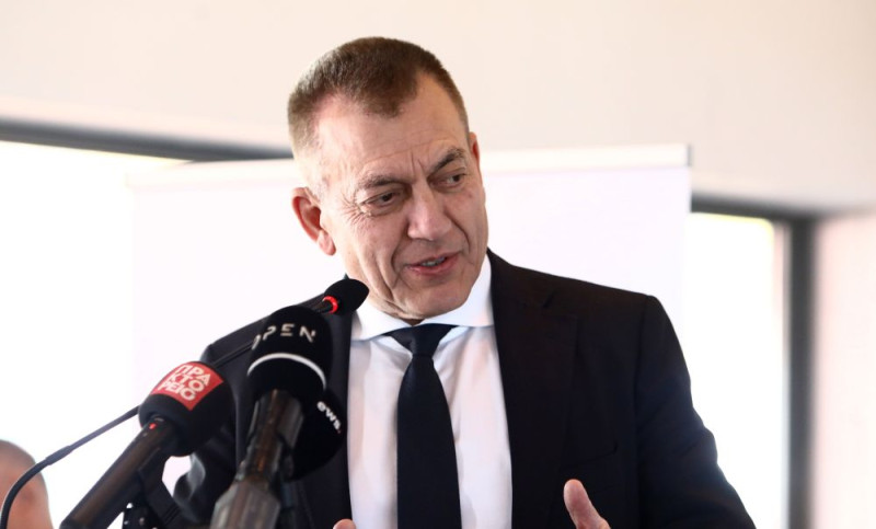 Σφοδρή επίθεση Λιόλιου σε Βρούτση: «Δεν ξέρει από αθλητισμό»!