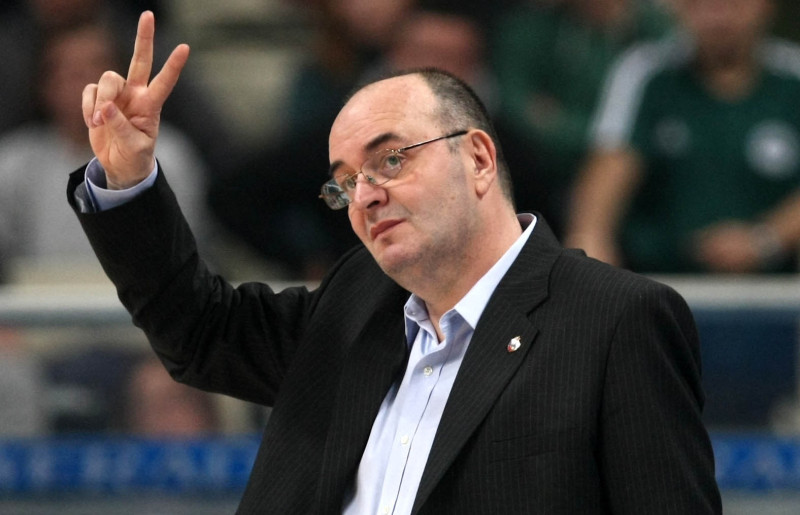 "Κράξιμο" Σέρβων σε Μιλουτίνοφ: "Εξέπληξε πολλούς η απουσία του"