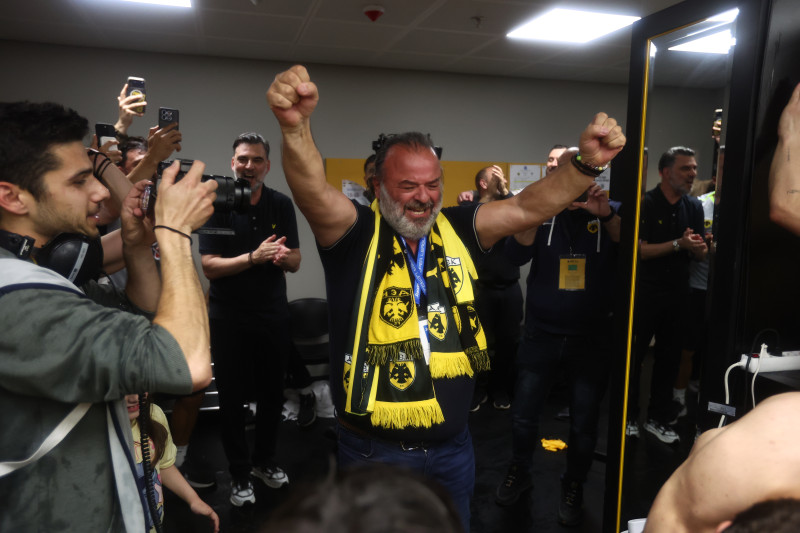 Απίθανα στιγμιότυπα με Ηλιόπουλο και Νίκολιτς - Συγκινητικές φωτό