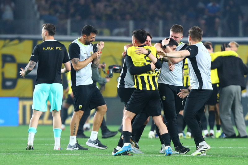 Τρέλα στη Φιλαδέλφεια με το σφύριγμα της λήξης - "Ντου" Ηλιόπουλου! (Vid)
