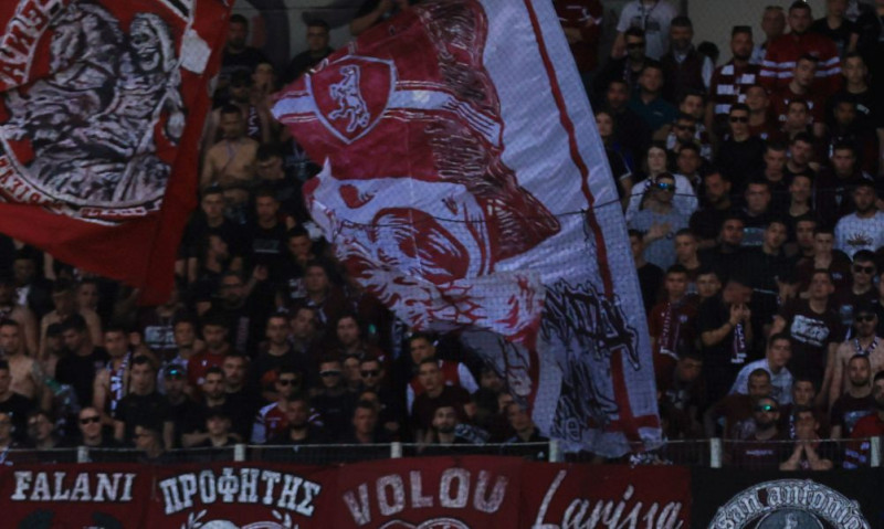 Οι οπαδοί της ΑΕΛ