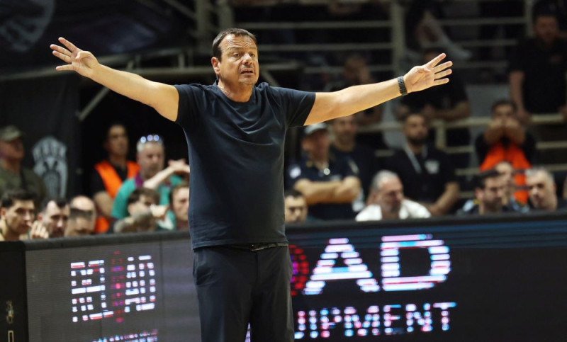 Καρφιά Αταμάν: "Με πόσους Έλληνες παίζει ο Ολυμπιακός; Είμαστε καλύτεροι"
