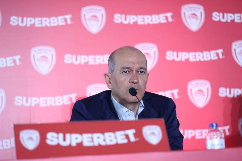 Αγγελόπουλος για ανανέωση Παπανικολάου: "Ο Ολυμπιακός σέβεται τους παίκτες"
