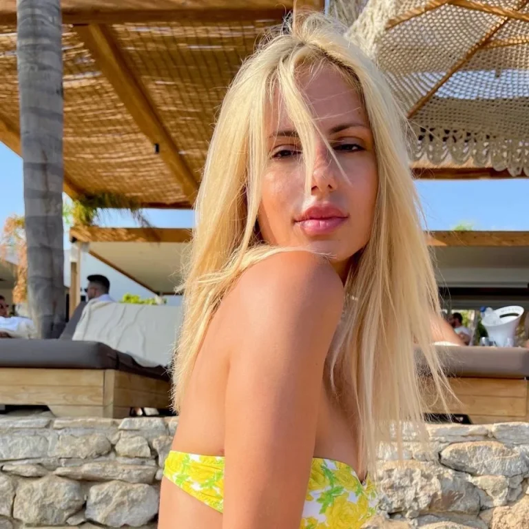 Θα τρελάνει και τον Θαναηλάκη: Νέα εντυπωσιακή δικηγόρος στο «Deal»! (ΦΩΤΟ)