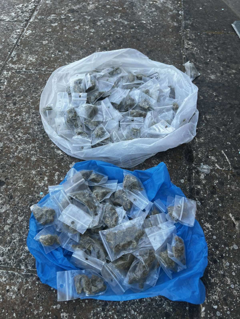 Εντόπισαν 18 κιλά SKUNK στο αεροδρόμιο! Συλλήψεις και στο Μαρούσι