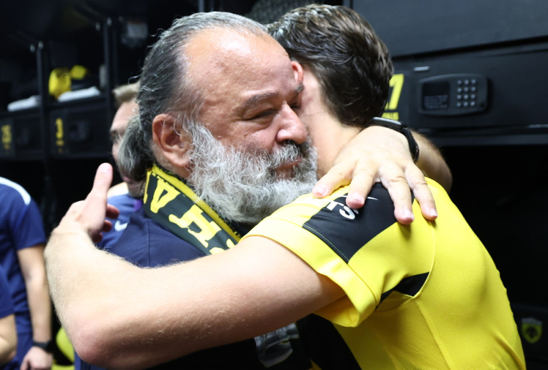 «Πάλι η ΑΕΚ θα πάρει το πρωτάθλημα - Ρίχνει χρήμα ο Ηλιόπουλος για 6αρι»!