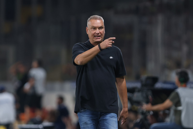 Γρηγορίου μετά τη βαριά ήττα από ΑΕΚ: «Μετά το 2-0 το χάσαμε»!