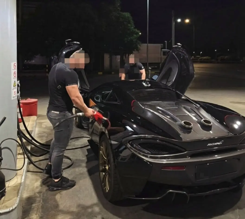 Η χλιδάτη ζωή του 33χρονου influencer που συνελήφθη για την έκδοση 16χρονων