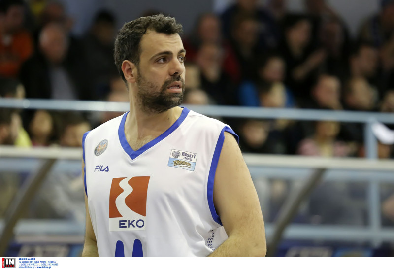 Δορκοφίκης: "Η παρουσία μου δεν σημαίνει αποδοχή της ΕΟΚ - Να παραιτηθούν όλοι"